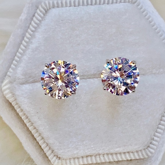 14k white gold diamond stud earrings round cut D VSS1 over - Picture 5 of 11